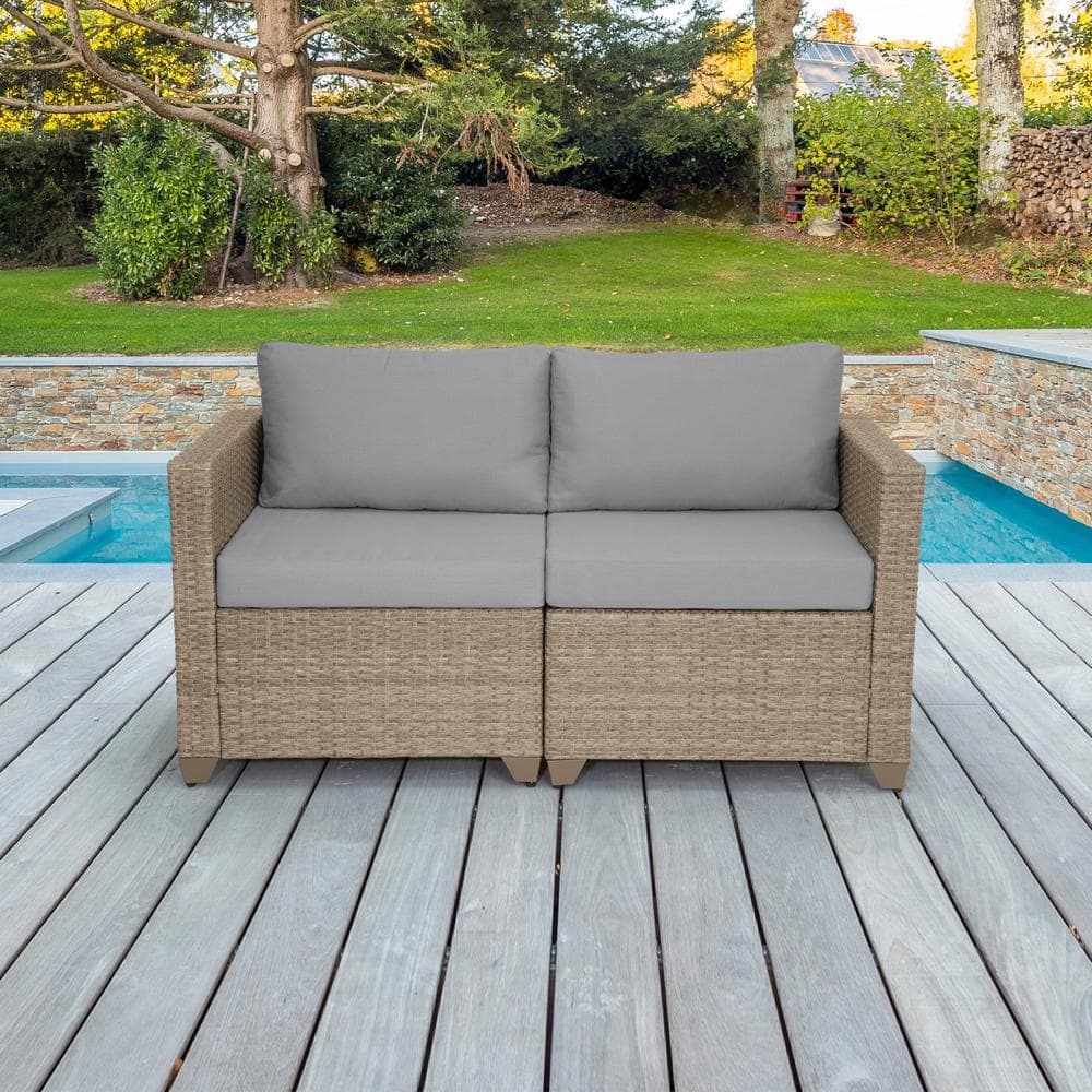 Heatherstone wicker 2024 patio loveseat