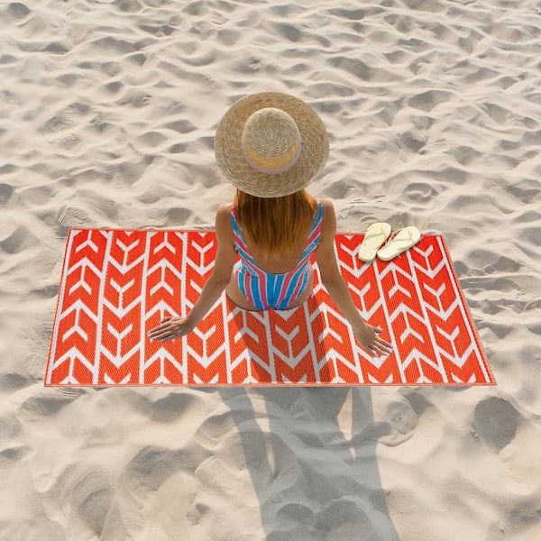 Amsterdam Orange White 2 ft. 3 in. x 6 ft. Reversible Recycled Plastic Indoor/Outdoor Area Rug