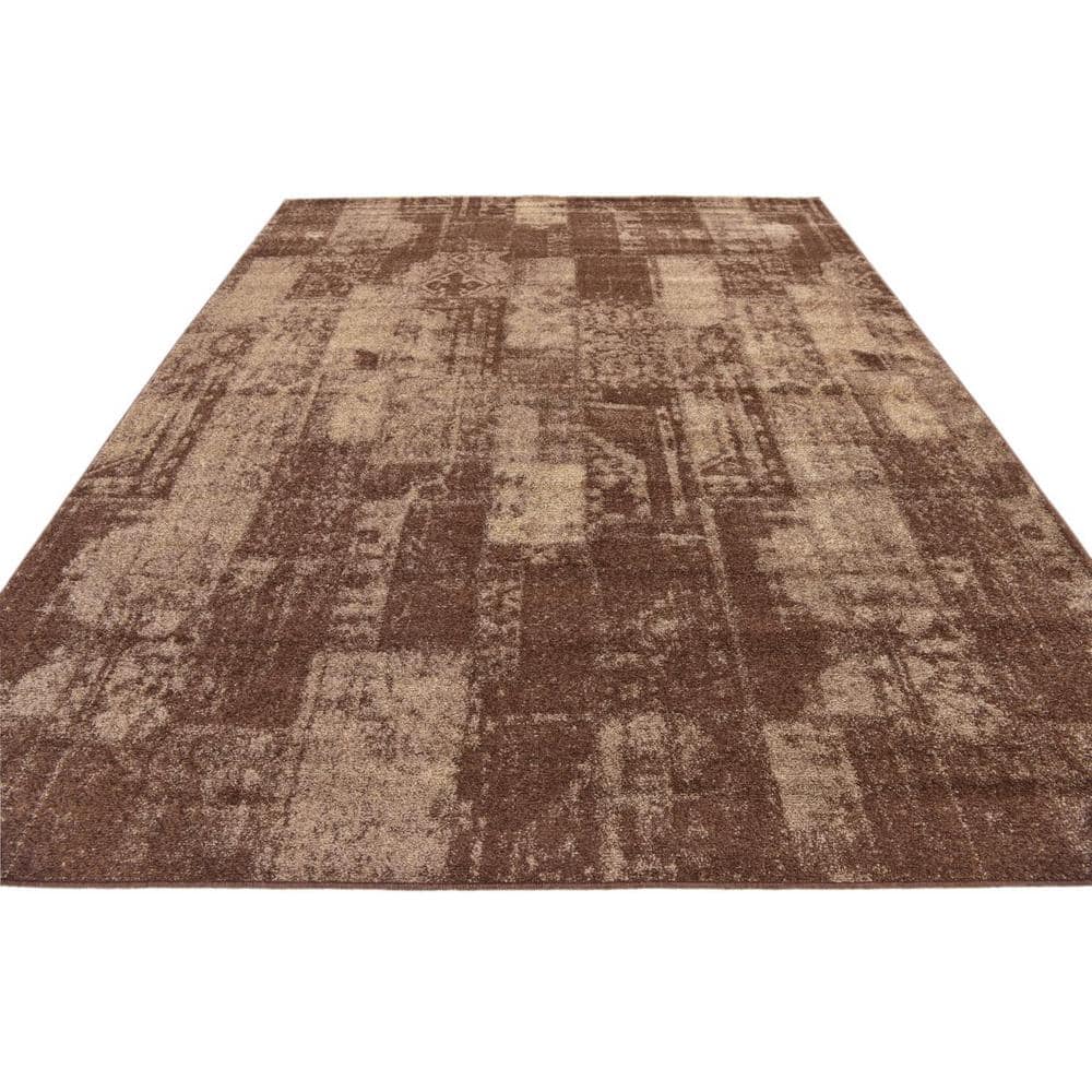 Harvest Time Charm Brown 8' x 10' Easy-Care Synthetic Rug