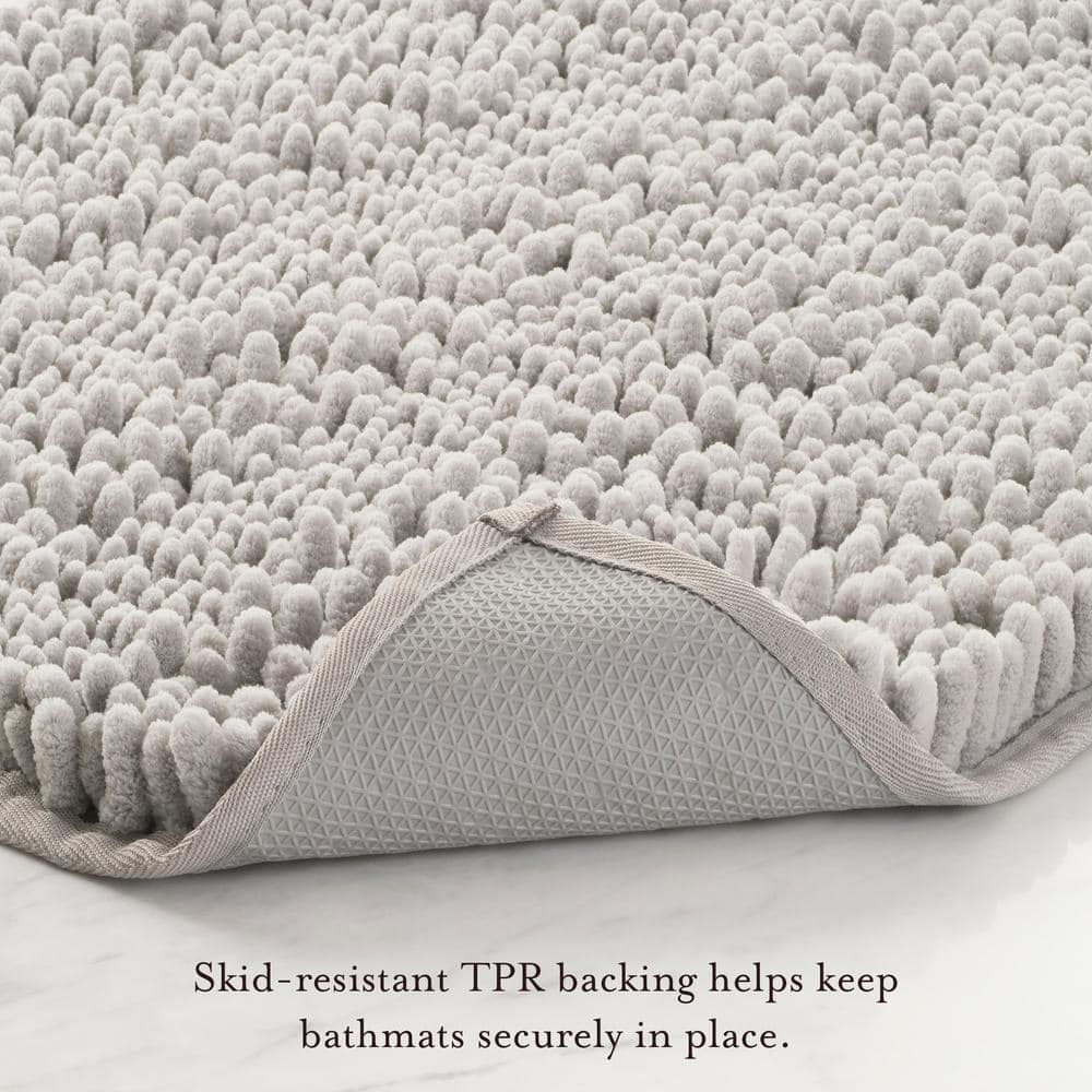 Light Gray Chenille Non-Slip Bath Mat 17" x 24"