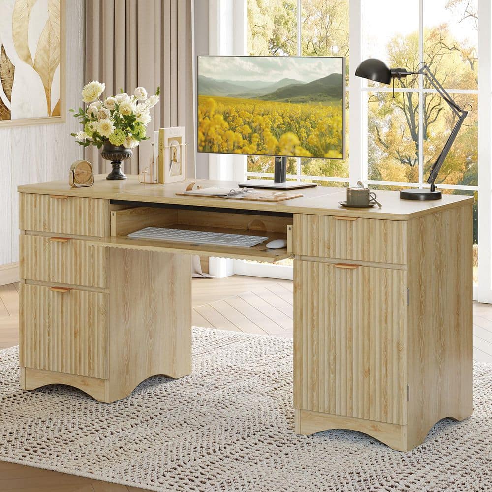 Executive Desk with 4 Drawers