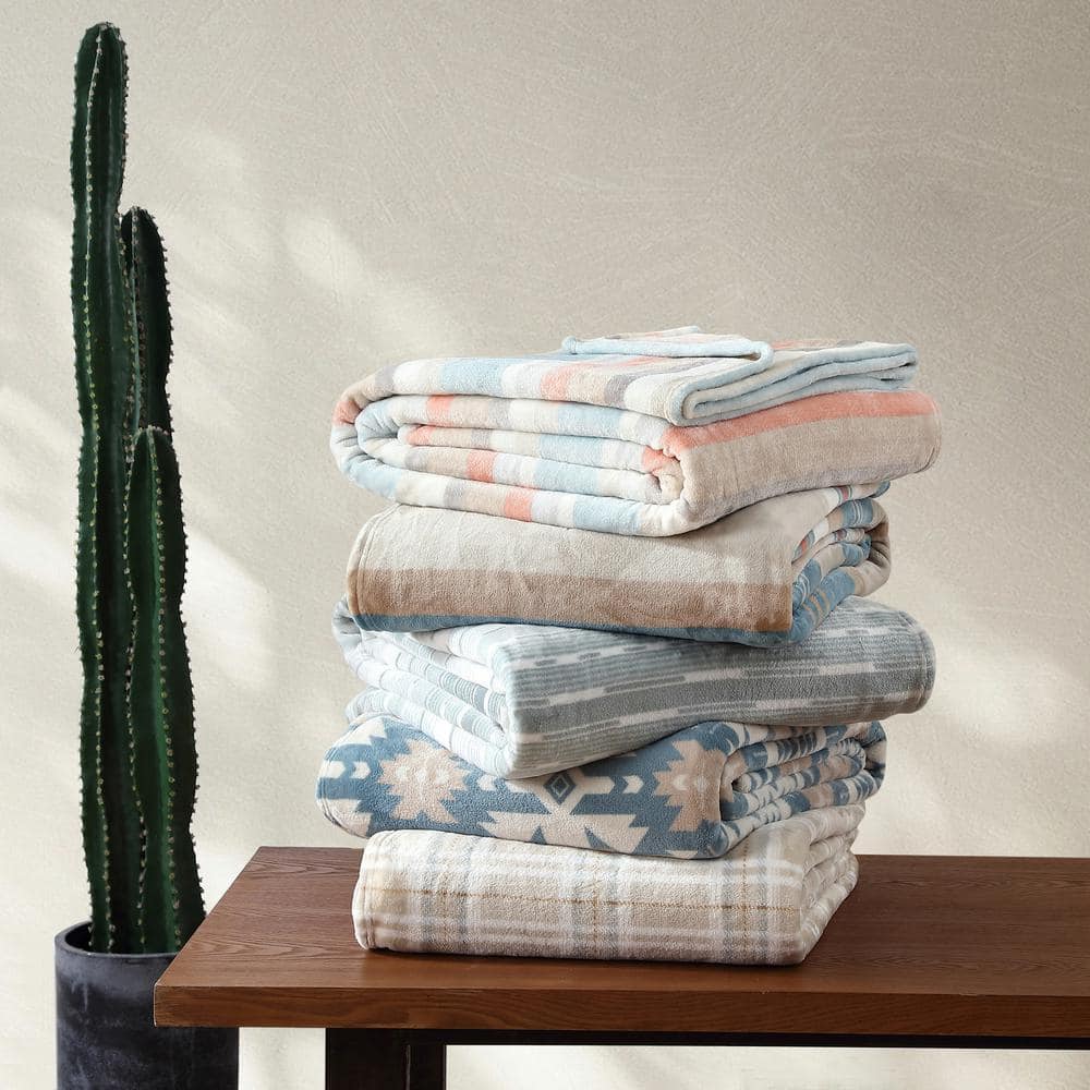 Dakota Blue Ultra Soft Plush Fleece Twin Comfort Blanket
