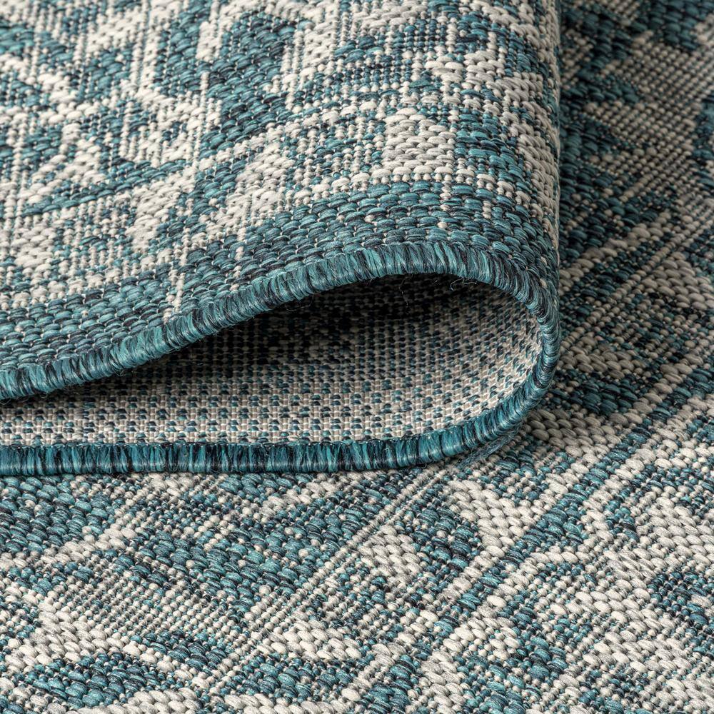 Elegant Charcoal and Light Gray 9' x 12' Handwoven Indoor/Outdoor Rug