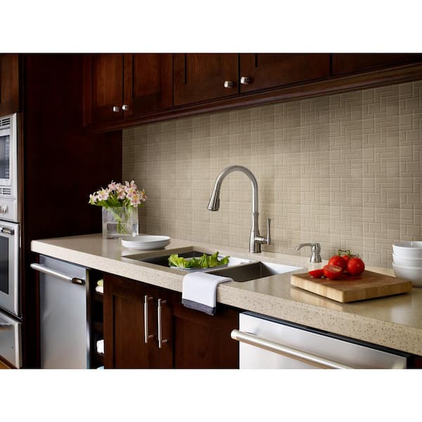 https://images.thdstatic.com/productImages/1d124d60-83fb-4199-b52f-7dce9d246b53/svn/stainless-steel-pfister-pull-down-kitchen-faucets-gt529-wh1s-77_600.jpg