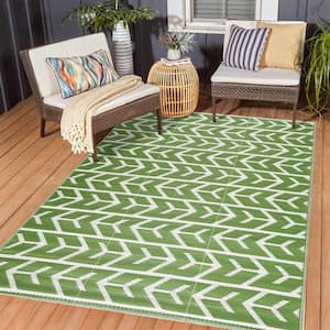 Amsterdam Green and Creme 5 ft. x 7 ft. Folded Reversible Recycled Plastic Indoor/Outdoor Area Rug-Floor Mat