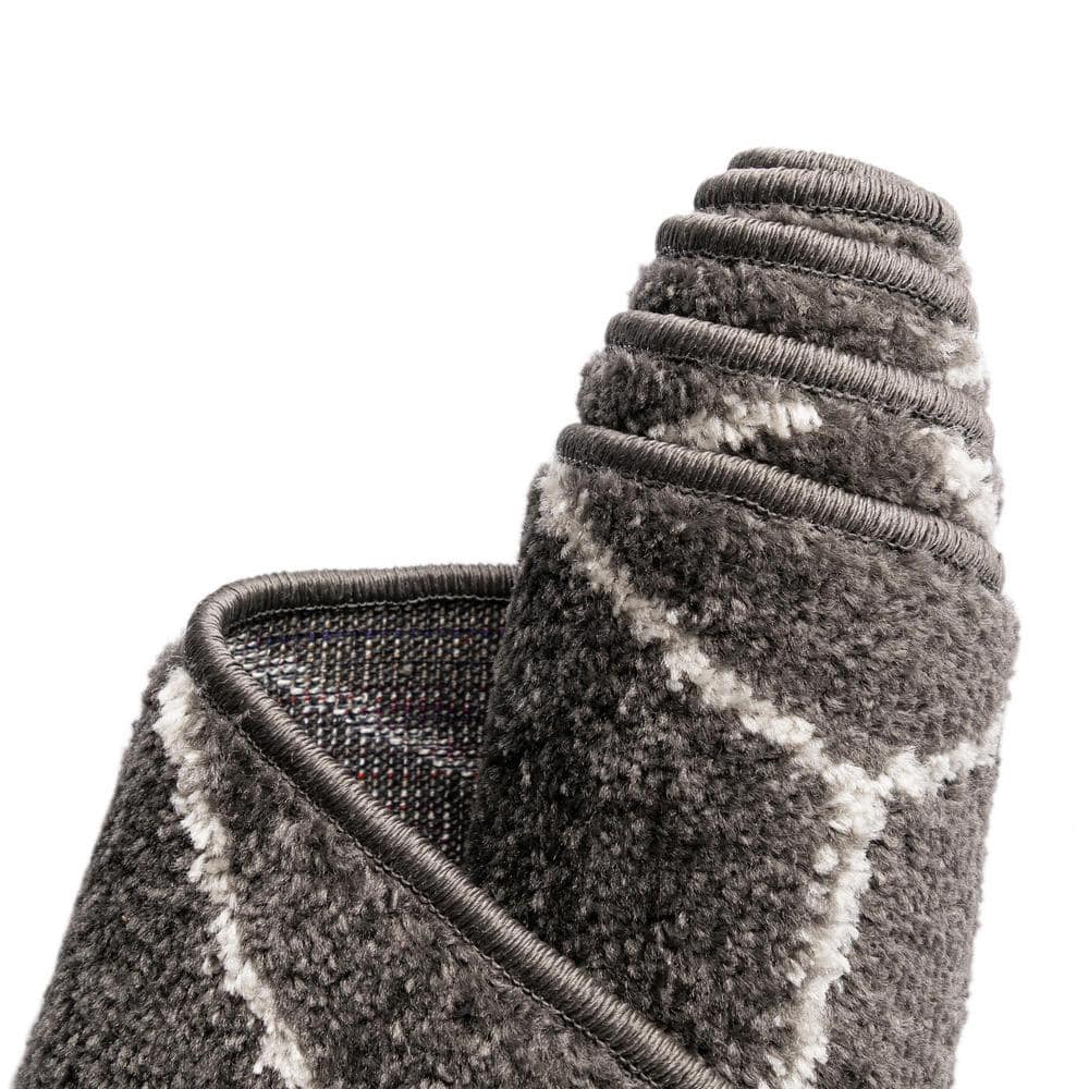 Dark Gray Octagon Synthetic Trellis Stain-Resistant Rug