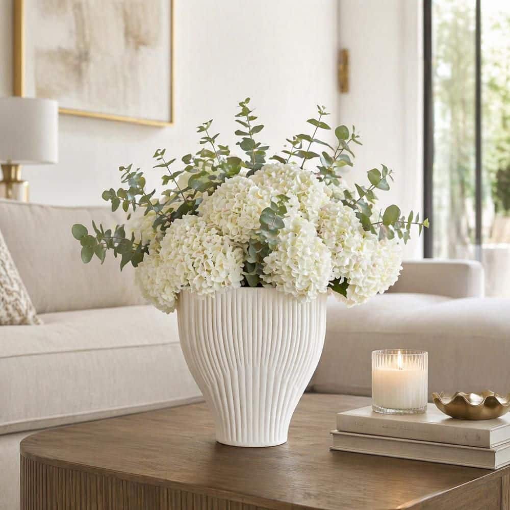 9 in. Ivory/Tan Ceramic Novelty Decorative Vase price history on PriceWatchPro