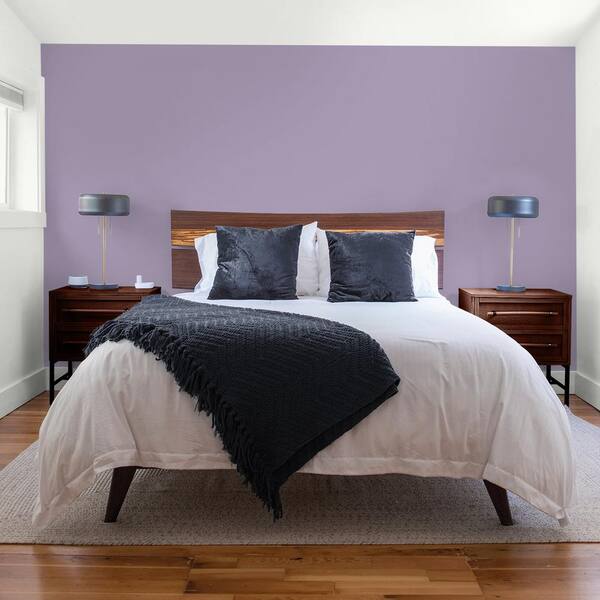 Glidden Essentials 1 gal. PPG1174-5 Smoky Grape Flat Interior