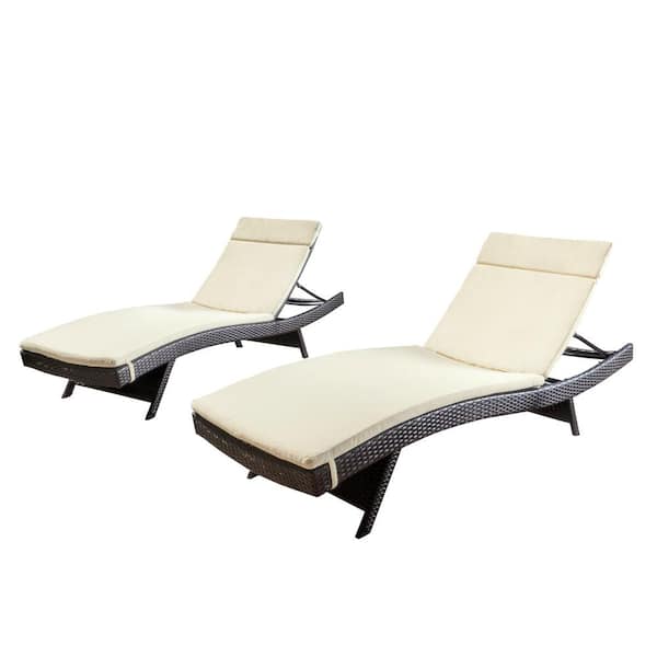 Salem Multi-Brown 4-Piece Faux Rattan Outdoor Patio Chaise Lounge with Beige Cushions