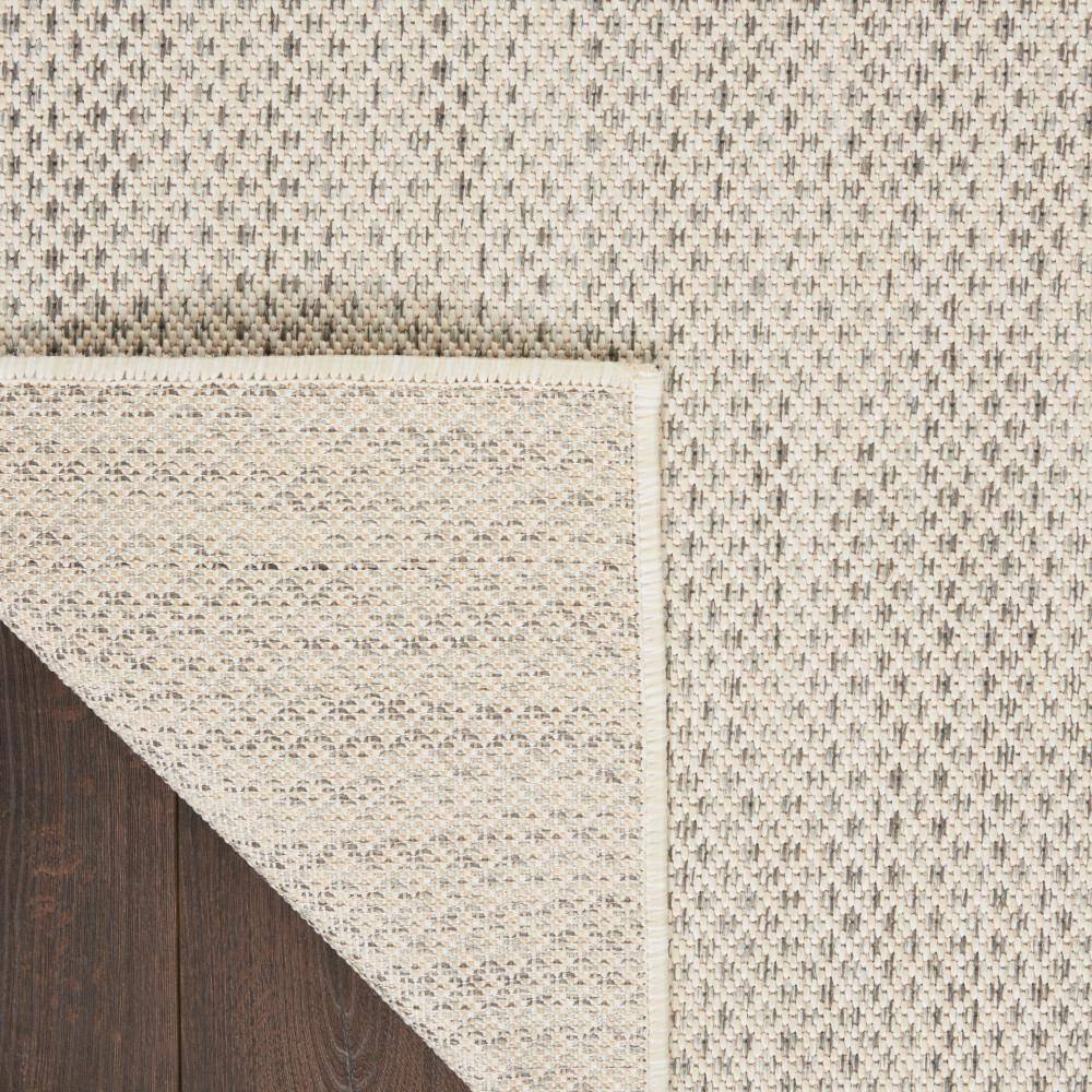 Ivory Silver Geometric Easy Care 8' x 10' Outdoor Rug