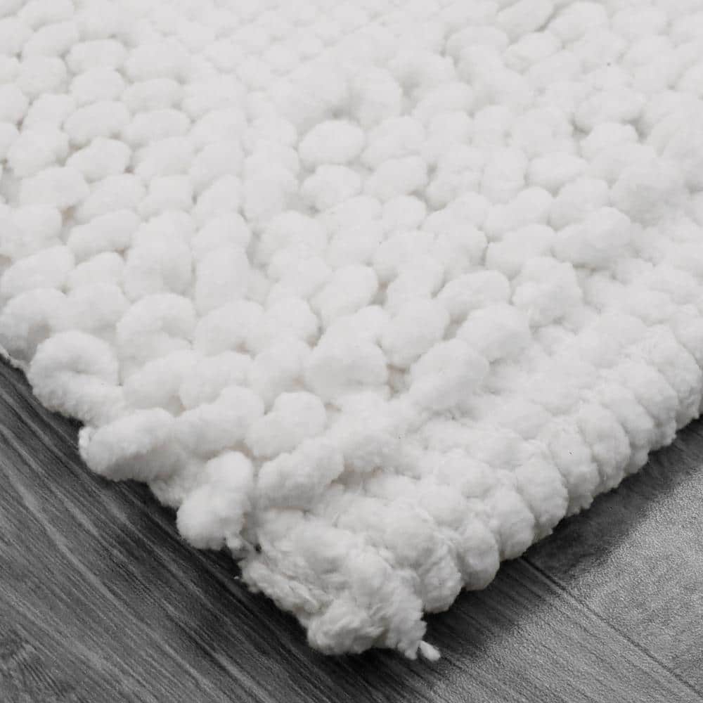 Sophie Border White Cotton Chenille Bath Mat Set