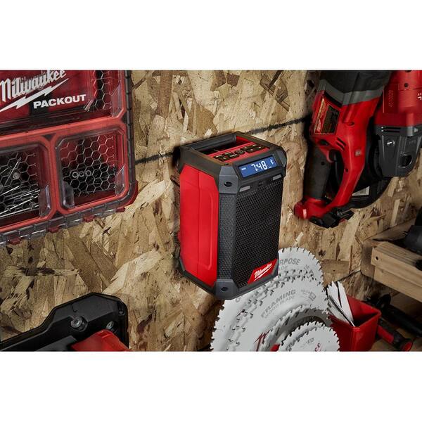 Milwaukee - M12 12-Volt Lithium-Ion Cordless Bluetooth/AM/FM Jobsite Radio Kit W/ Two 4.0 Ah Batteries , Charger & Tool Bag
