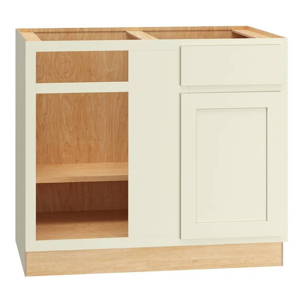 QuickShip Cottage 39 in. W x 24 in. D x 34.5 in. H Assembled Plywood Shaker Corner Blind Kitchen Cabinet in Starlight