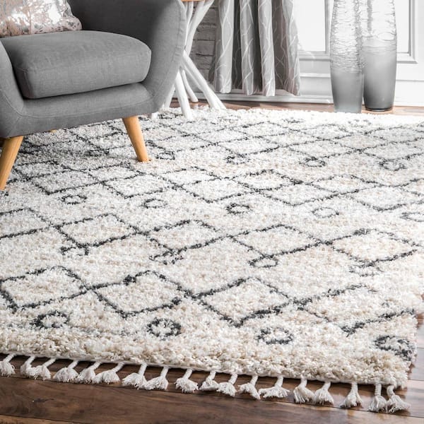 Kristi Moroccan Transitional Shag Ivory 4 ft. x 6 ft. Area Rug