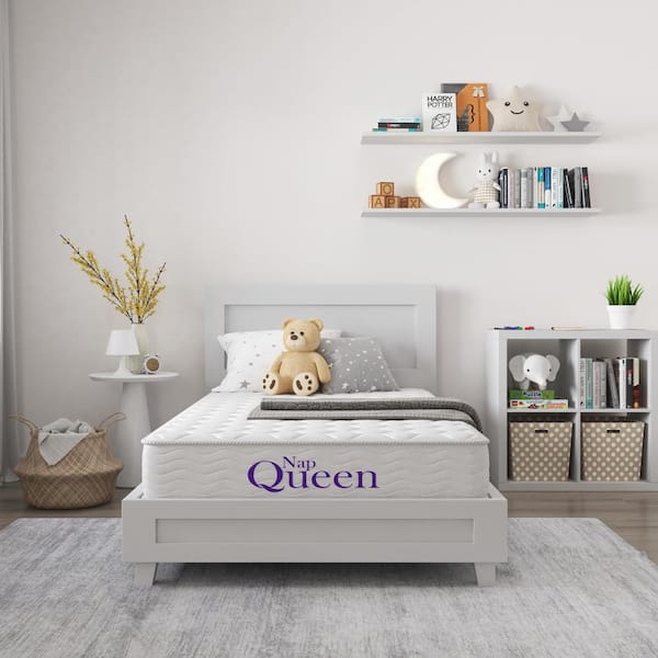 NapQueen Elsa Queen Medium Innerspring 6 in. Mattress