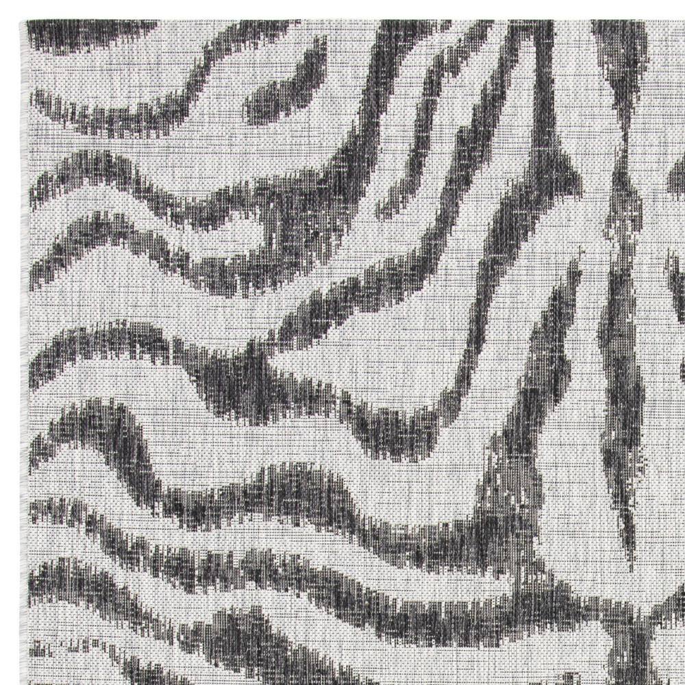 Round Black Synthetic Non-slip Stain-resistant Rug, 54"