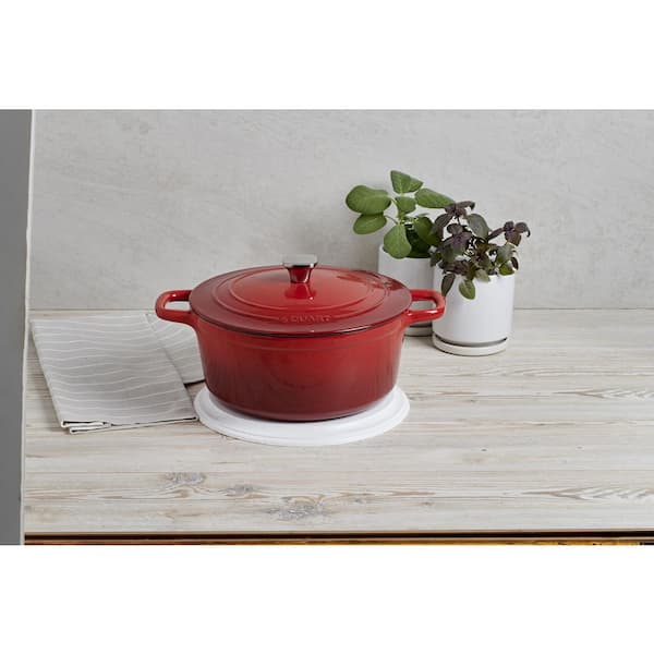 MasterPRO 6 qt. Cast Iron Dutch Oven with Lid, Red