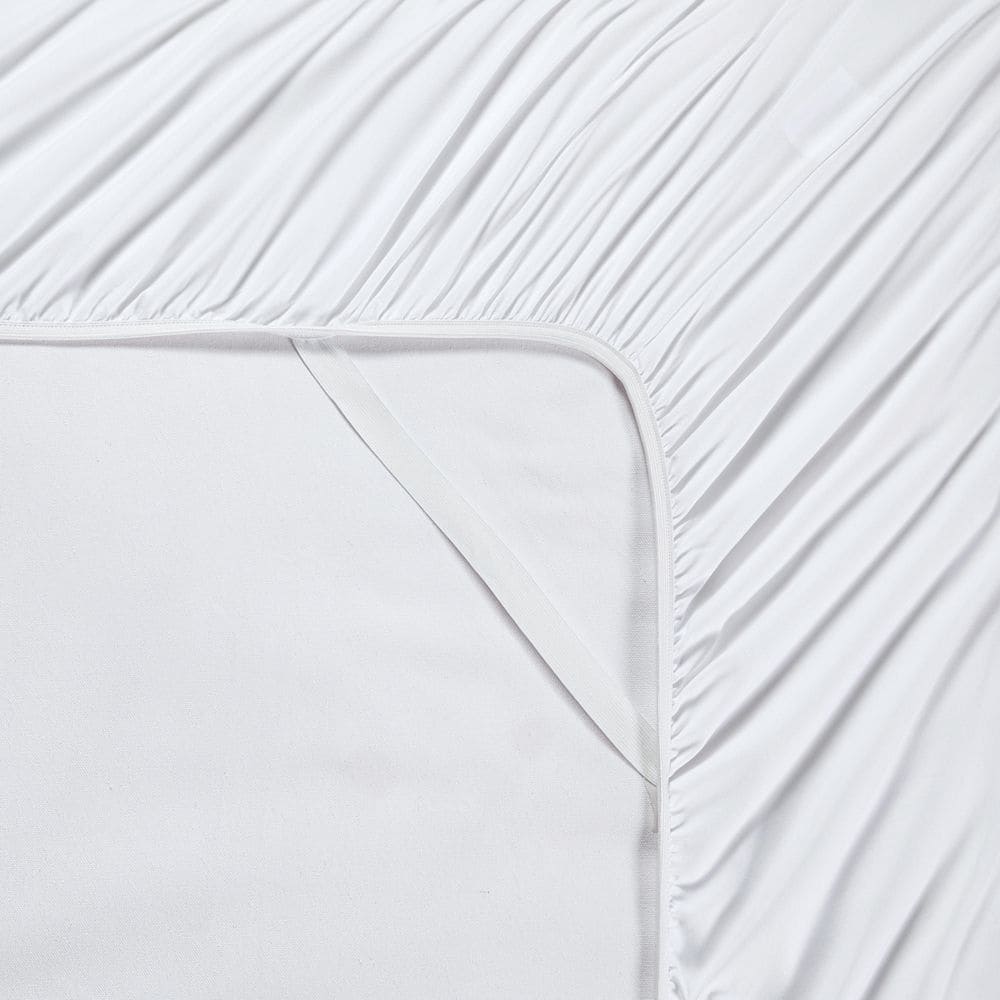 Luxurious White Bamboo Queen Sheet Set with Microfiber