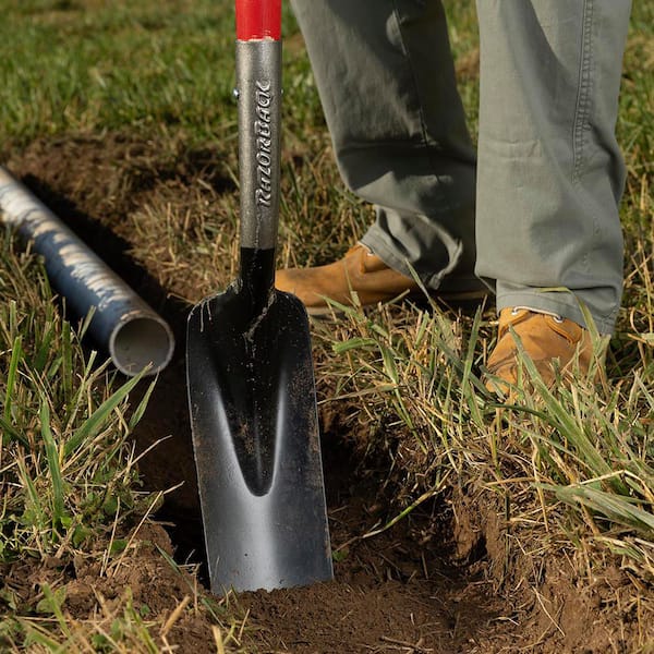 Razor-Back 47.5 in. Wood Handle Trenching Shovel 2594600 - The