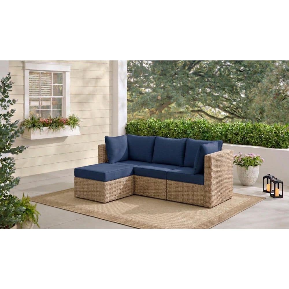 Hampton Bay Crystal Ridge Wicker Outdoor 4-Piece Modular Sectional Set with Navy CushionGuard Cushions
