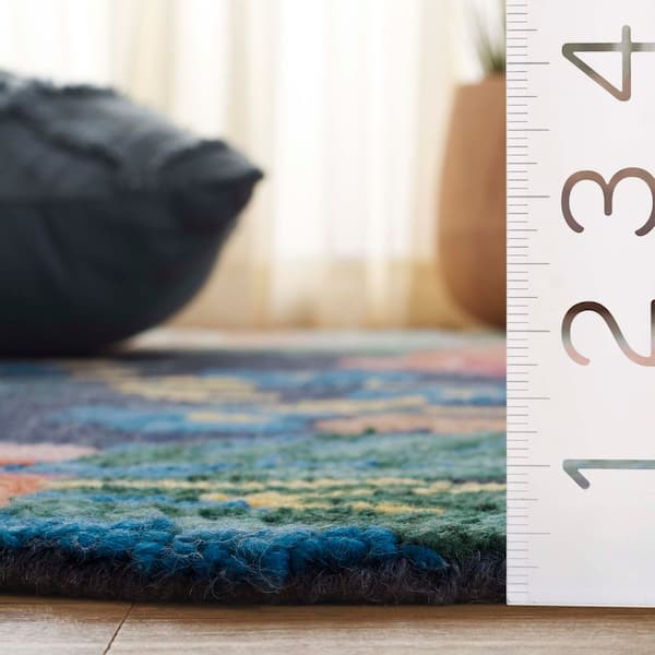 SAFAVIEH Jardin 8 ft. x 10 ft. Navy/Pink Floral Oversized Area Rug