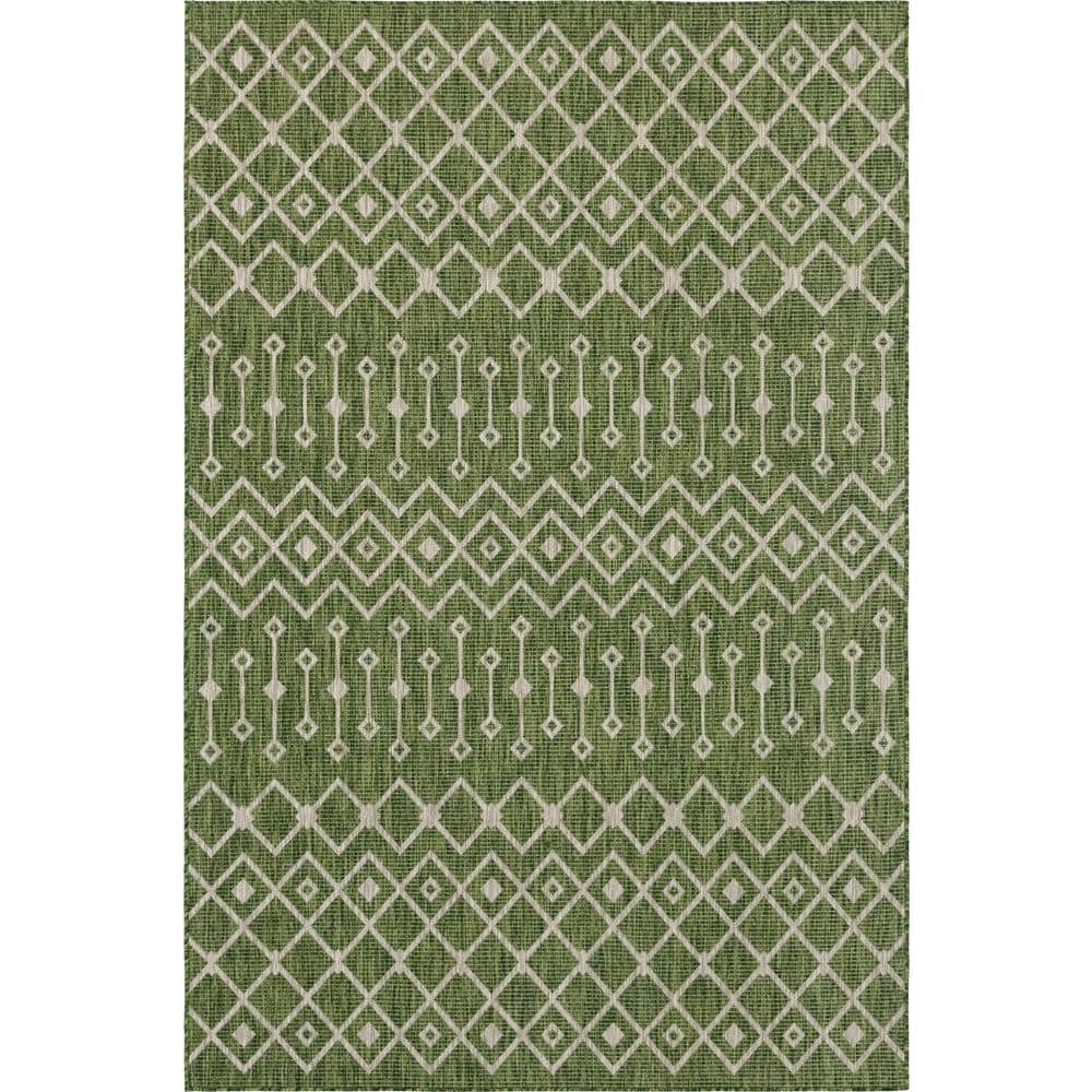 Easy-Care Green Trellis 6' x 9' Outdoor Synthetic Rug
