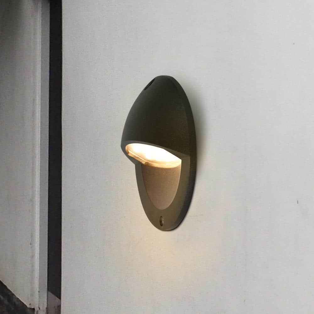 Matte Black 3-Watt LED Outdoor Pathway Step Light