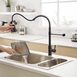 Single Handle Pull Down Sprayer Kitchen Faucet with Advanced Spray in Black