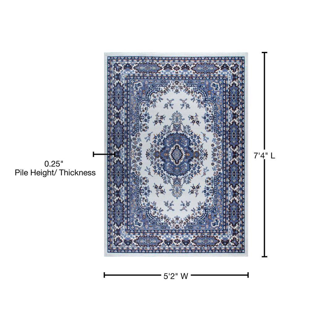 Ivory and Blue Traditional Medallion Area Rug, 5'2" x 7'4"