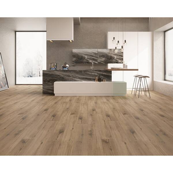 Montserrat Zephyr Grand Aztec 20 MIL x 9 in. W x 60 in. L SPC