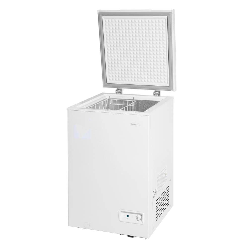 Compact White 3.5 cu ft Chest Freezer with Manual Defrost