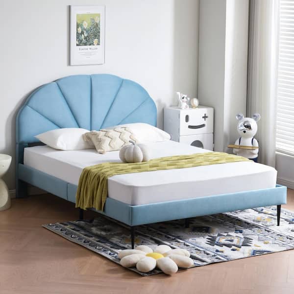 Light Blue Frame Queen Size of Luxury Velvet Platform Bed with Seashell-Shaped Headboard