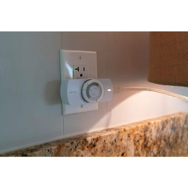 Woods 24 Hour Heavy Duty Indoor Plug-In Grounded Outlet Mechanical Timer  50103WD - The Home Depot