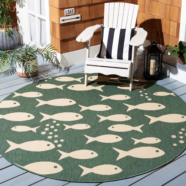 Courtyard Dark Green/Ivory 7 ft. x 7 ft. Novelty Fish Indoor/Outdoor Round Area Rug