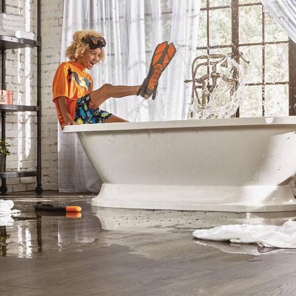 Pergo Outlast+ 7.48 in. W Vintage Pewter Oak Waterproof Laminate Wood Flooring (19.63 sq. ft./case) LF000848