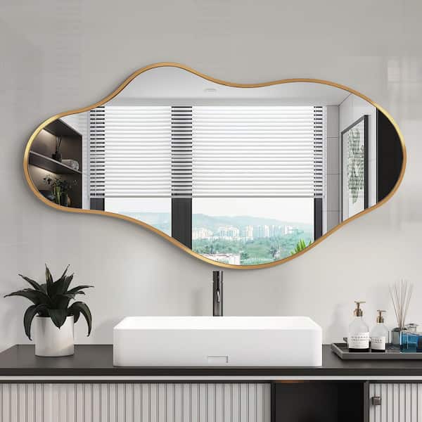 Hochwertiges 24 in. W. x 43 in. H Irregular Gold Aluminum Alloy Framed Asymmetrical Wall Mirror
