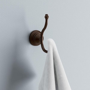 Highlander Collection Double Robe Hook in Oil Rubbed Bronze