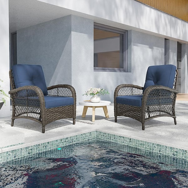 2-Pack Wicker Outdoor Chair Lounge Chair Patio with Blue Cushion