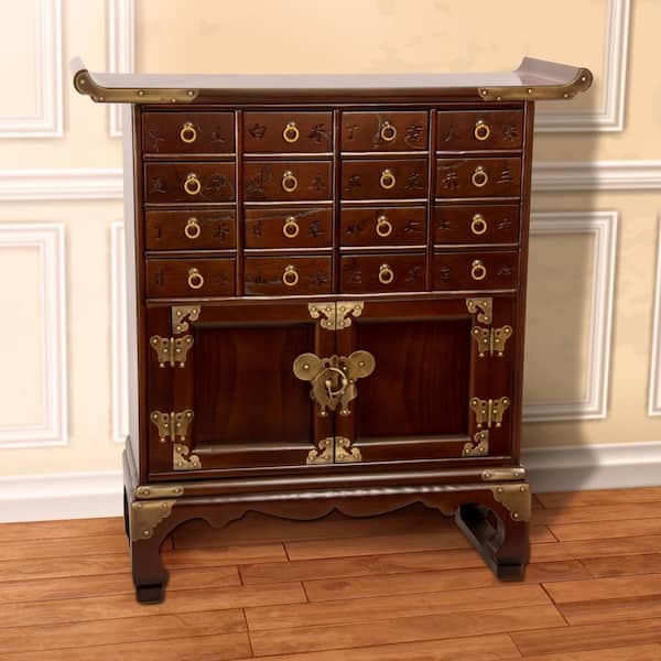 Red Lantern Brown Trunk