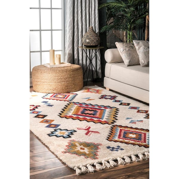 30% CLEARANCE SALE Fine Moroccan Rug 5.5x8.5 Super Pretty Soft 