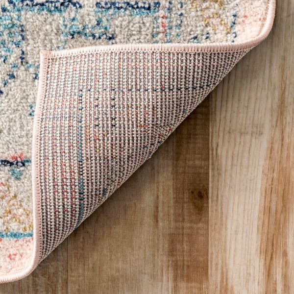 nuLOOM Chase Faded Vintage Medallion Light Pink 6 ft. 7 in