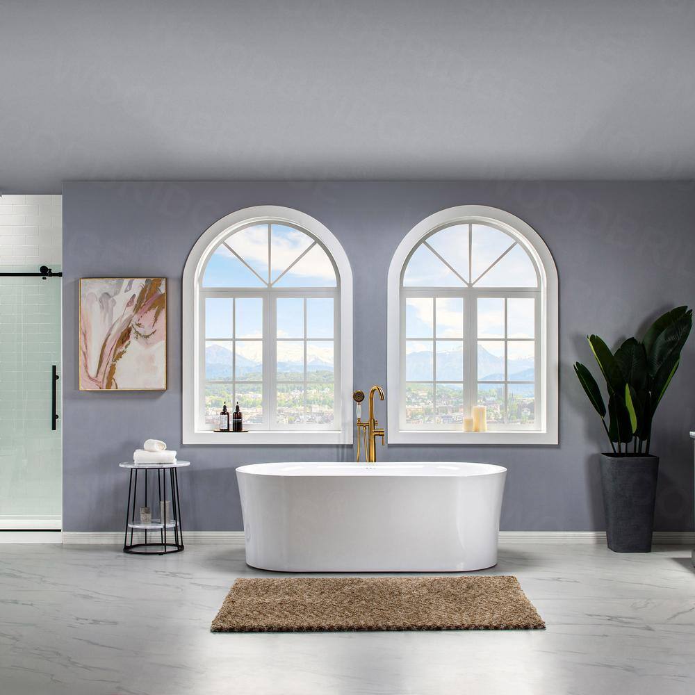 67'' White Acrylic Freestanding Air Soaking Bathtub with 208 Jets