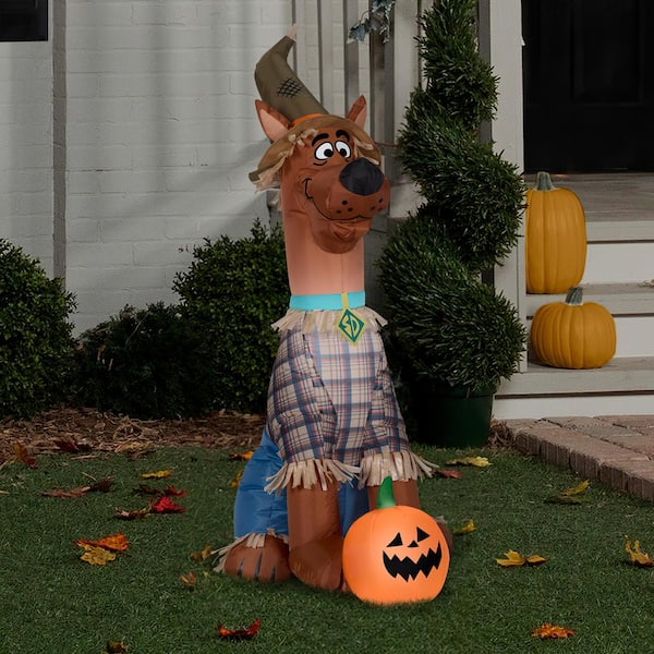 Gemmy Halloween Inflatable Scooby-Doo Vampire Yard Decoration 
