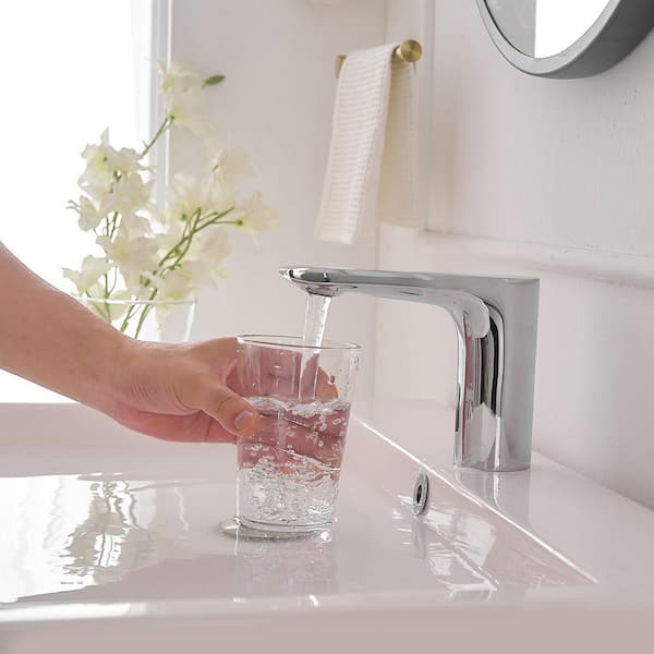 BWE Battery Powered Touchless Single Hole Bathroom Faucet With