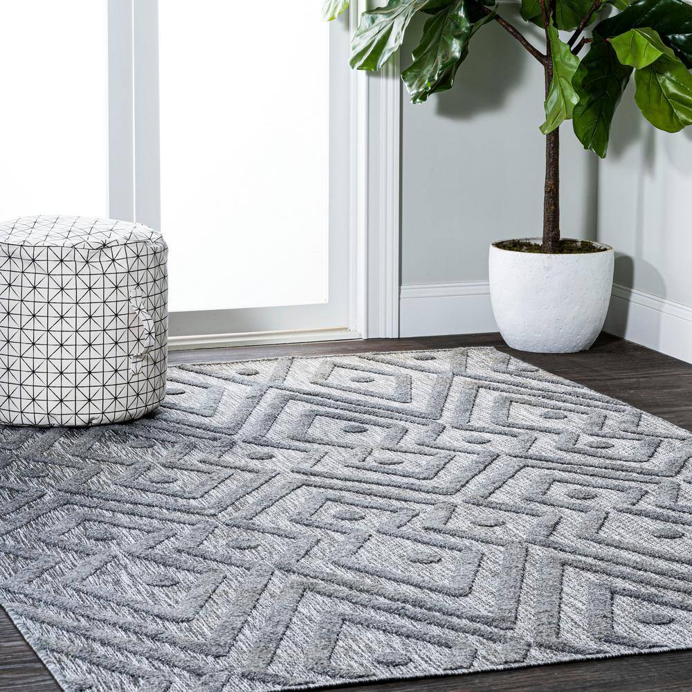 Modern Vintage Moroccan Diamond 8' x 10' Dark Gray Indoor/Outdoor Rug