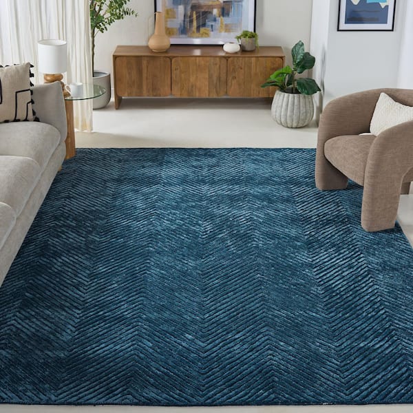 Glamour 8 x 10 Navy Chevron Area Rug