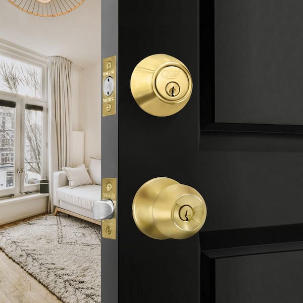 Brass Finish Grade 3 Combo Lock Set with Entry Door Knob and Deadbolt With 6 SC1 Keys - Boxed Keyed Alike