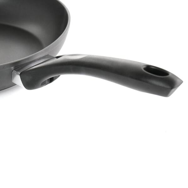 Oster Kono 8 Inch Aluminum Nonstick Frying Pan in Black with Bakelite  Handles 