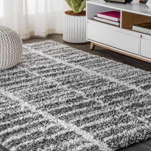 JONATHAN Y Merida Stacked Grid Shag Grey/Ivory 5 ft. 3 in. x 7 ft. 7 in. Area Rug