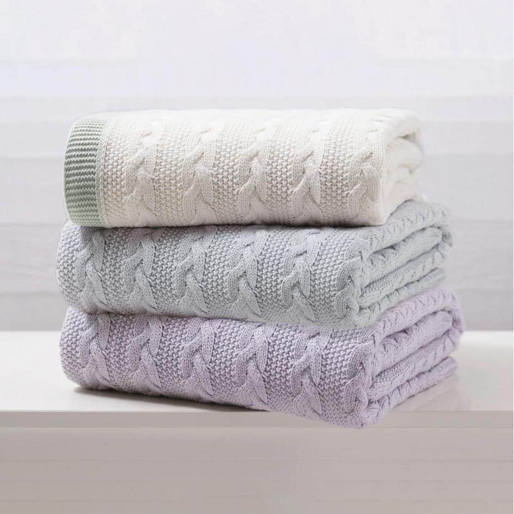 Peppermint Aroma Plush Acrylic 50"x60" Cable Knit Throw Blanket